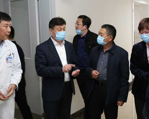 警惕！子宫肌瘤的五个明显症状，不可忽视！